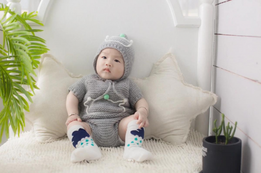 云南宝宝几个月可以把尿